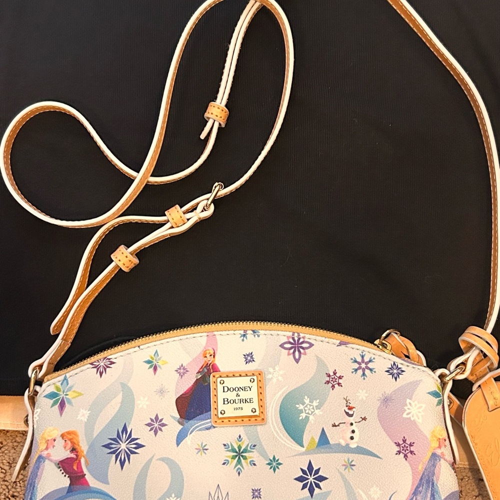 Dooney & Bourke Disney Crossbody Satchel NWOT - Picture 2 of 8